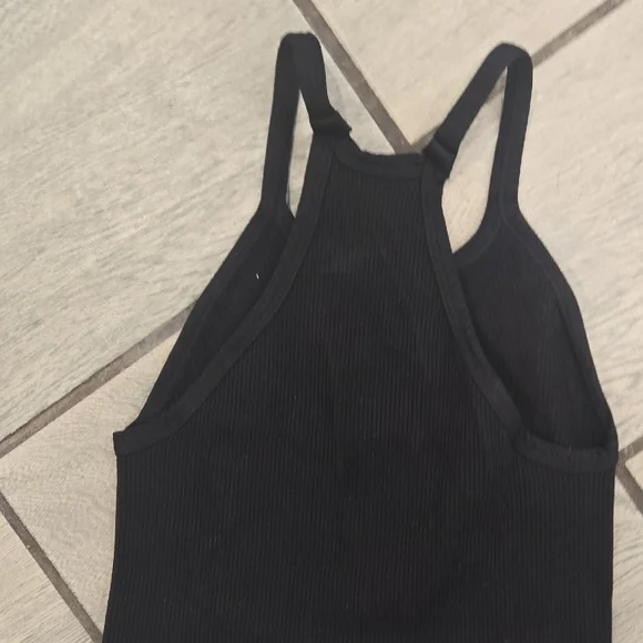 FP Movement Free People Black Ribbed Crop Tank Top Size XS | Seamless fp219 - Picture 4 of 5
